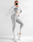 Seamless Ombre Long Sleeve Yoga Set: Women's High-Waisted Fitness Suit