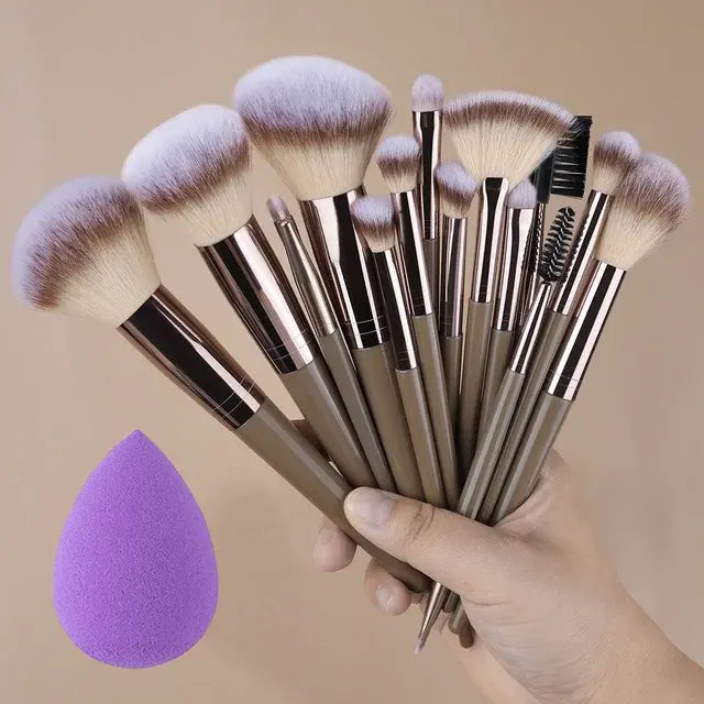 1/20pcs Professional Makeup Brushes Set Super Soft Detail Blush Highlighter Foundation Concealer Eyeshadow Beauty Tool