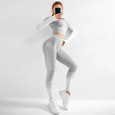 Seamless Ombre Long Sleeve Yoga Set: Women&#39;s High-Waisted Fitness Suit