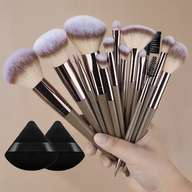 1/20pcs Professional Makeup Brushes Set Super Soft Detail Blush Highlighter Foundation Concealer Eyeshadow Beauty Tool