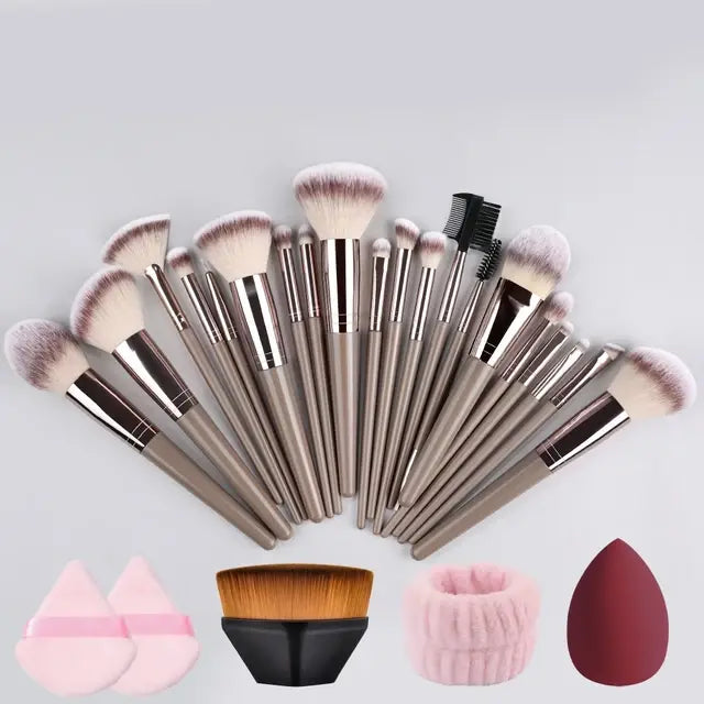 1/20pcs Professional Makeup Brushes Set Super Soft Detail Blush Highlighter Foundation Concealer Eyeshadow Beauty Tool