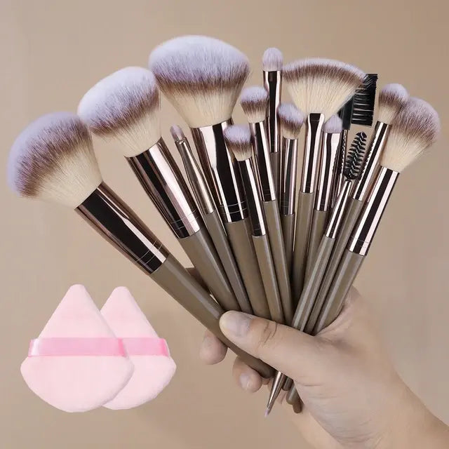 1/20pcs Professional Makeup Brushes Set Super Soft Detail Blush Highlighter Foundation Concealer Eyeshadow Beauty Tool