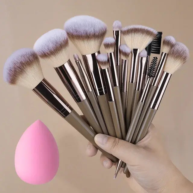 1/20pcs Professional Makeup Brushes Set Super Soft Detail Blush Highlighter Foundation Concealer Eyeshadow Beauty Tool