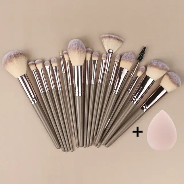 1/20pcs Professional Makeup Brushes Set Super Soft Detail Blush Highlighter Foundation Concealer Eyeshadow Beauty Tool